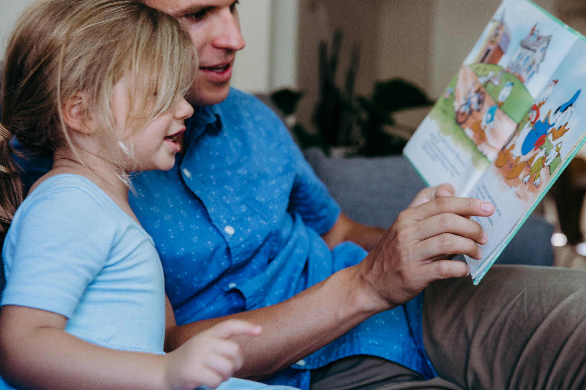 Dad and daughter read together - Atwater Village, CA